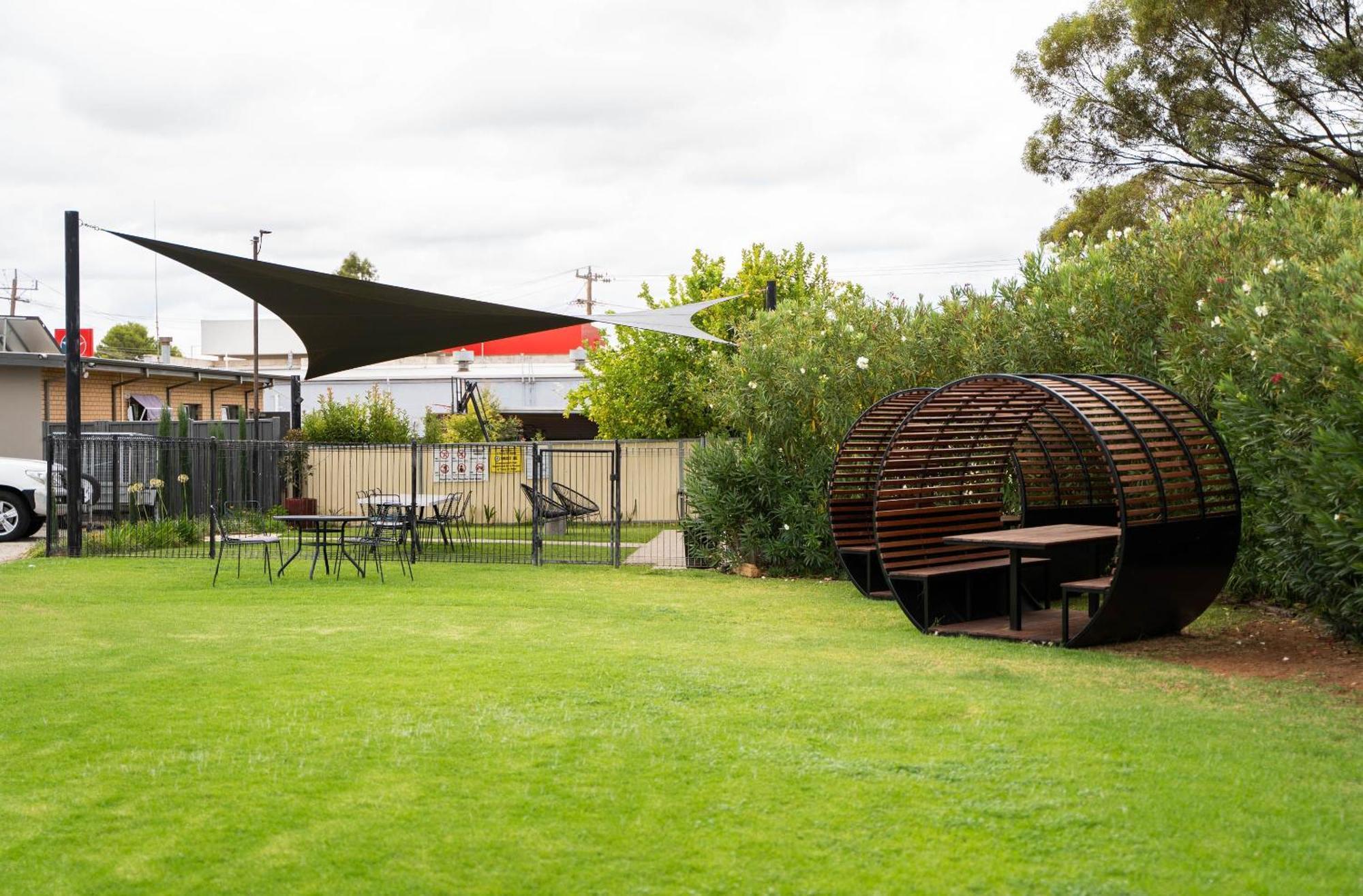 Robinvale Bridge Motel מראה חיצוני תמונה