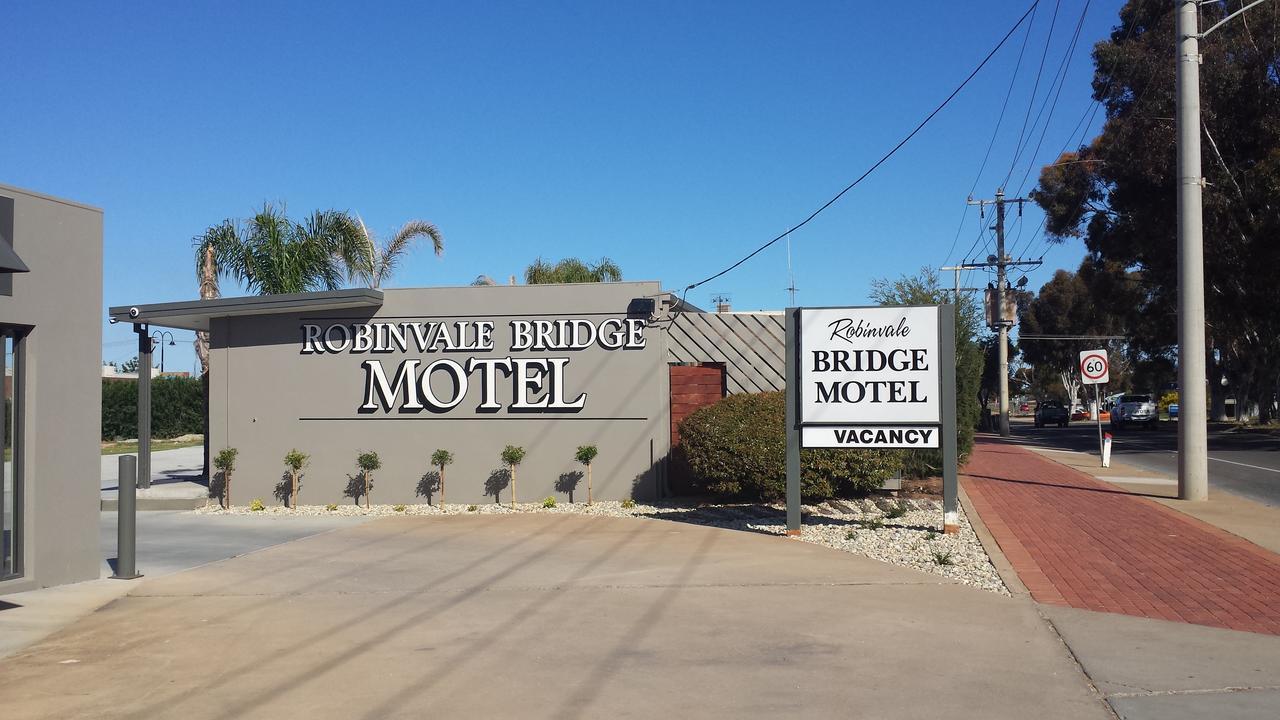 Robinvale Bridge Motel מראה חיצוני תמונה
